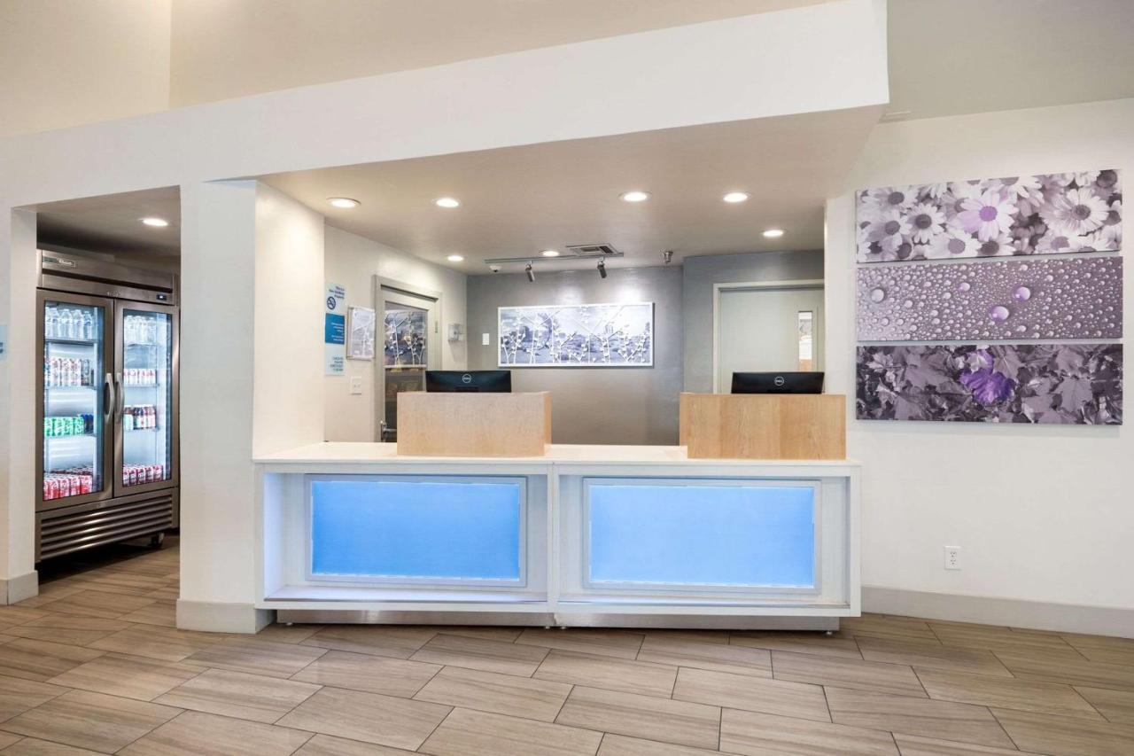Sleep Inn & Suites Tempe Asu Campus Bagian luar foto