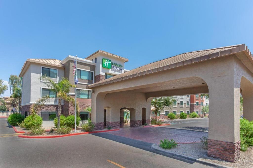 Sleep Inn & Suites Tempe Asu Campus Bagian luar foto